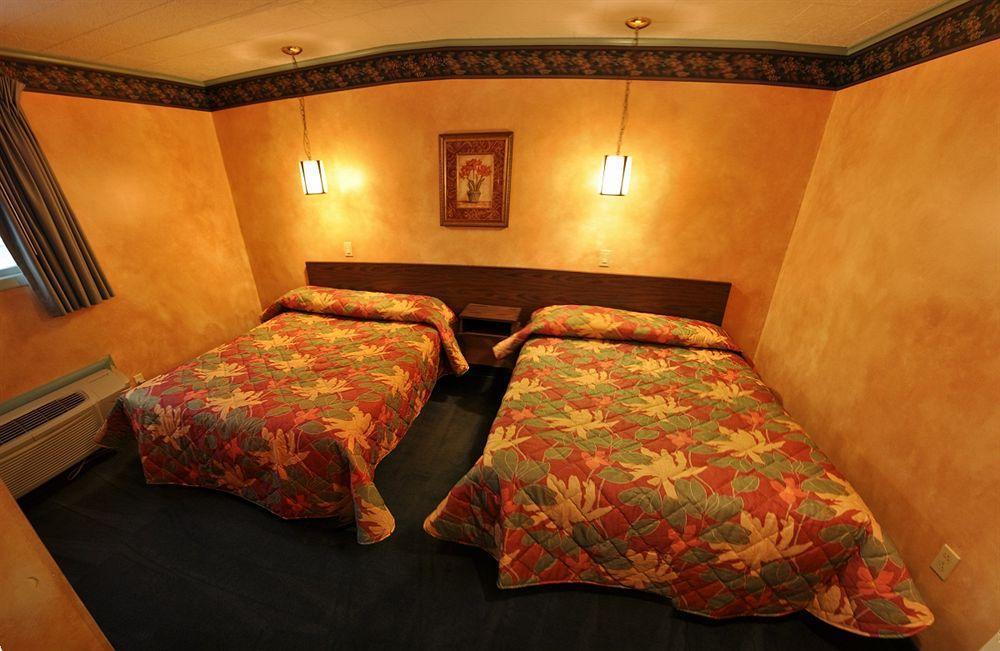 O'Sullivan'S Motel Лейк Джордж Екстериор снимка