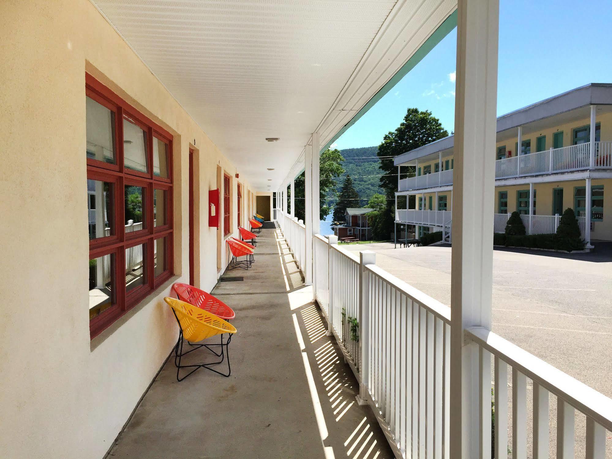 O'Sullivan'S Motel Лейк Джордж Екстериор снимка